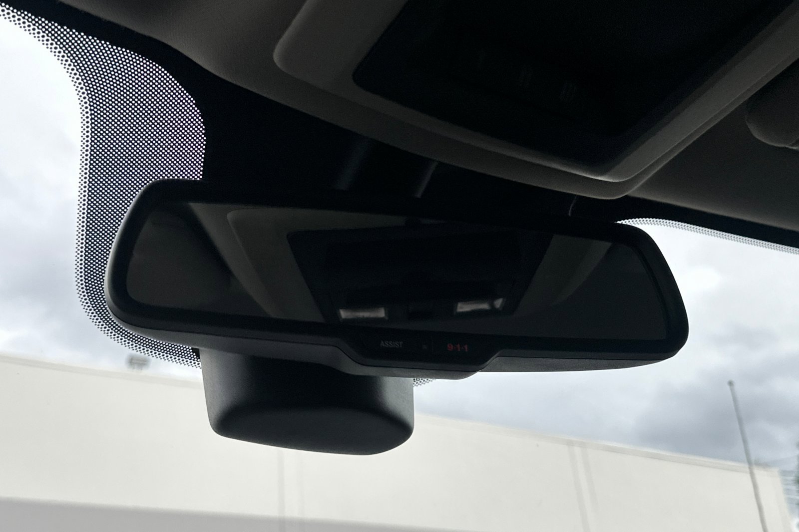 Used 2017 RAM 1500 Laramie image 24