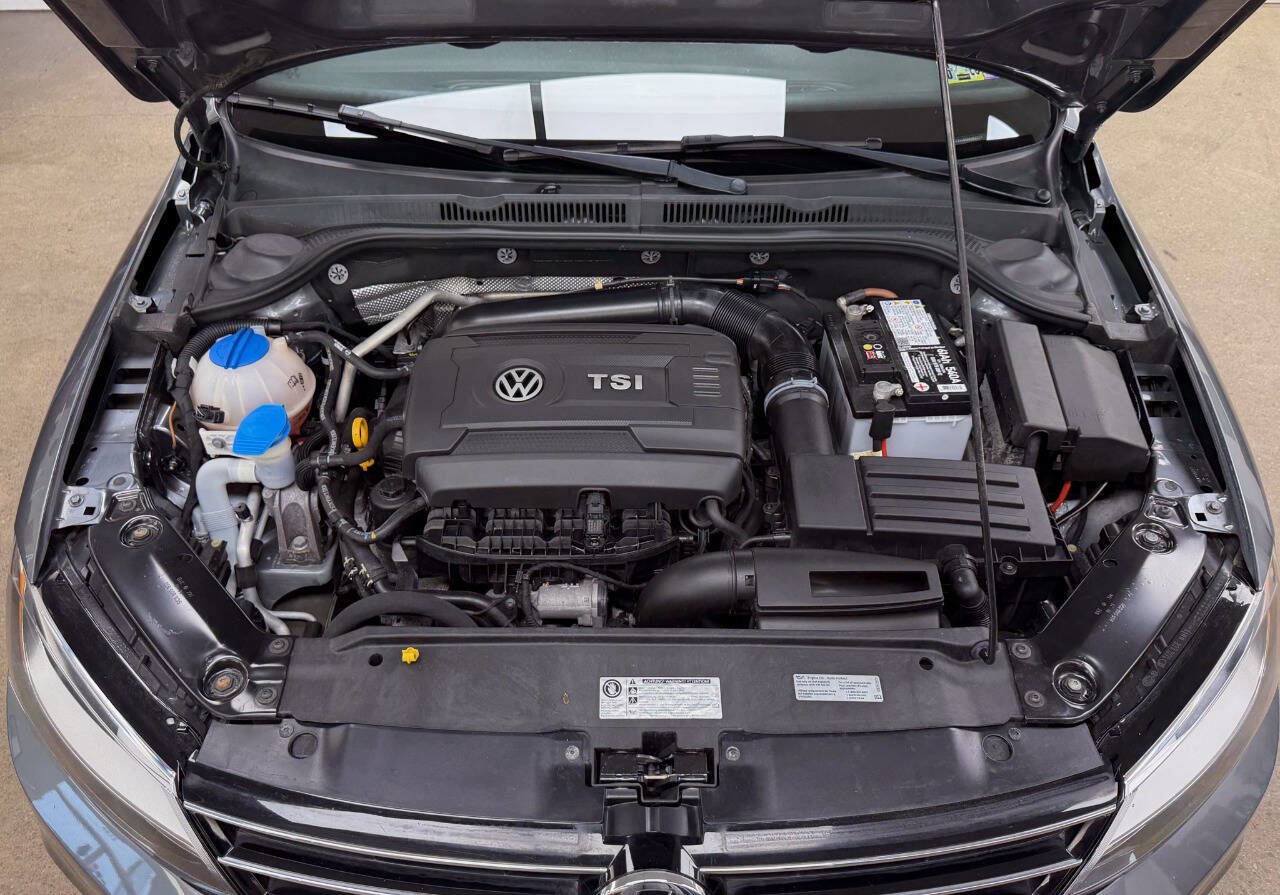 Used 2016 Volkswagen Jetta Sport image 37