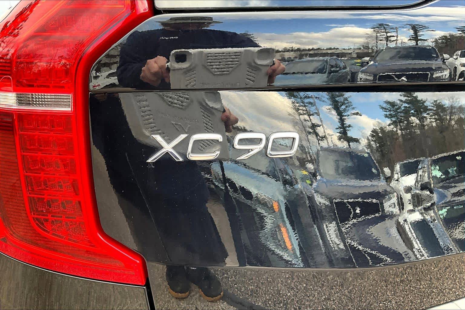 Used 2023 Volvo XC90 B6 Plus w/ Protection Package Premier image 31