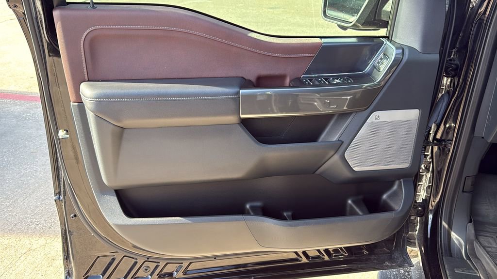 Used 2023 Ford F150 Lariat w/ Equipment Group 502A High image 5