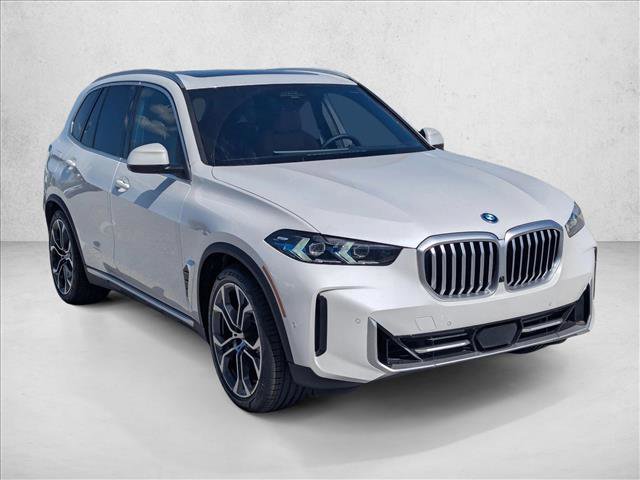 New 2026 BMW X5 xDrive50e image 6