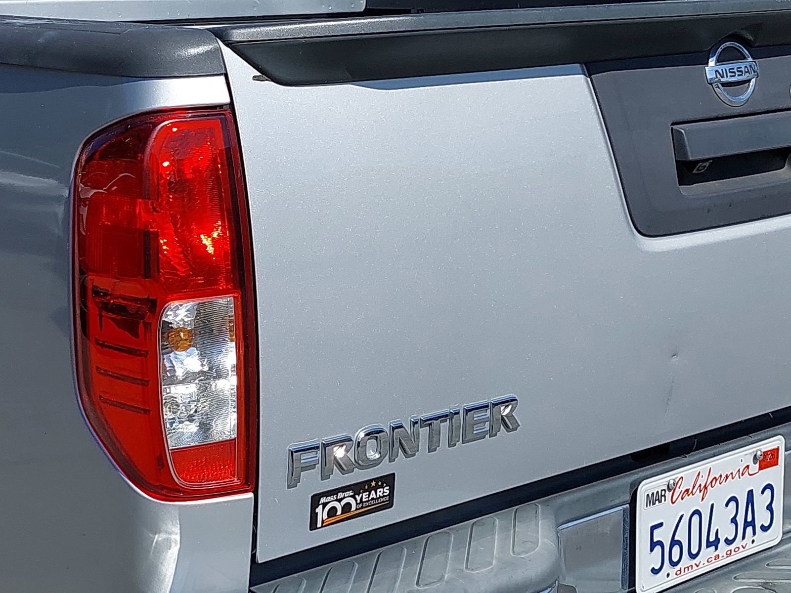 Used 2019 Nissan Frontier SL image 11
