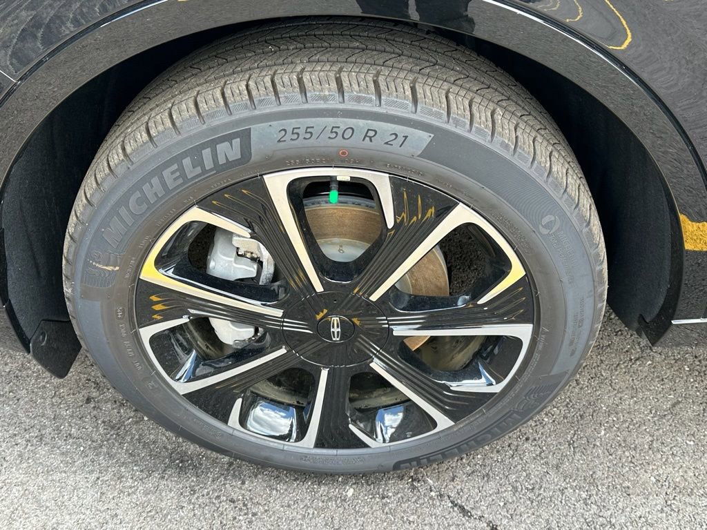 New 2026 Lincoln Nautilus Reserve AWD/4WD image 4