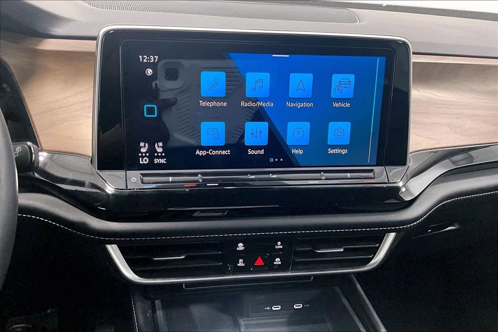 Used 2024 Volkswagen Atlas SE image 23