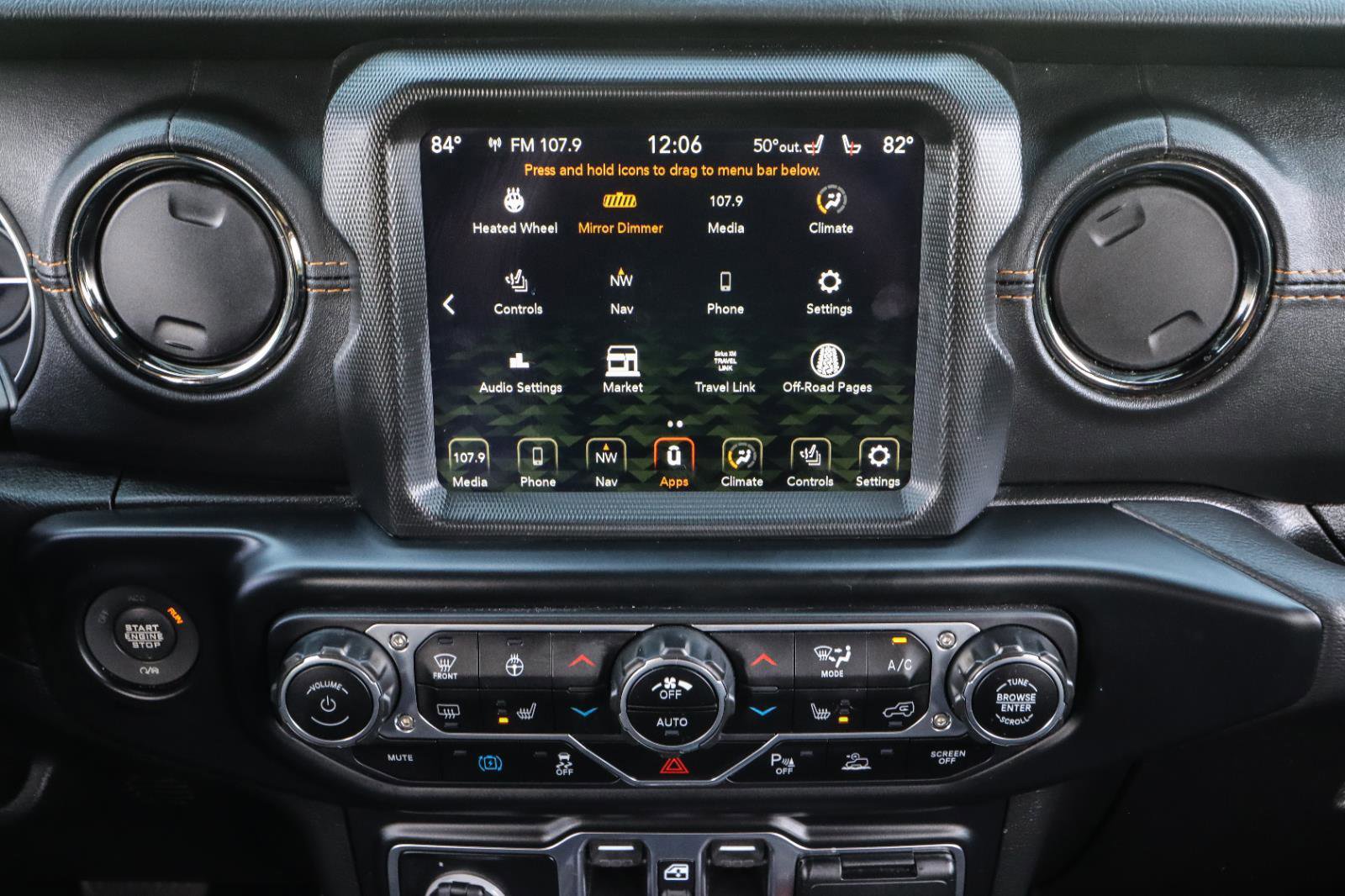 Used 2022 Jeep Wrangler Unlimited Sahara image 37