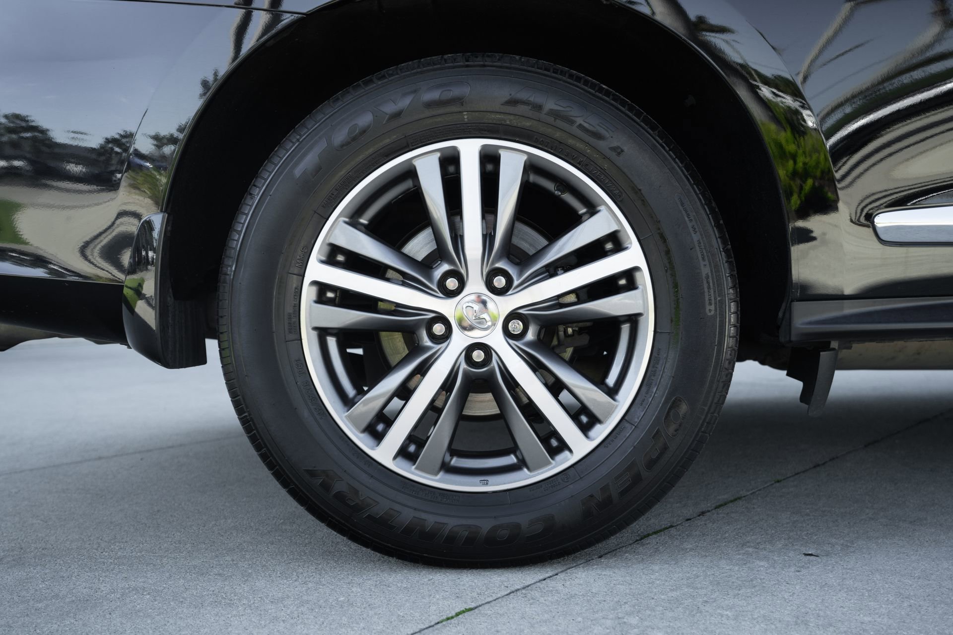 Used 2020 INFINITI QX60 Luxe w/ Essential Package image 29