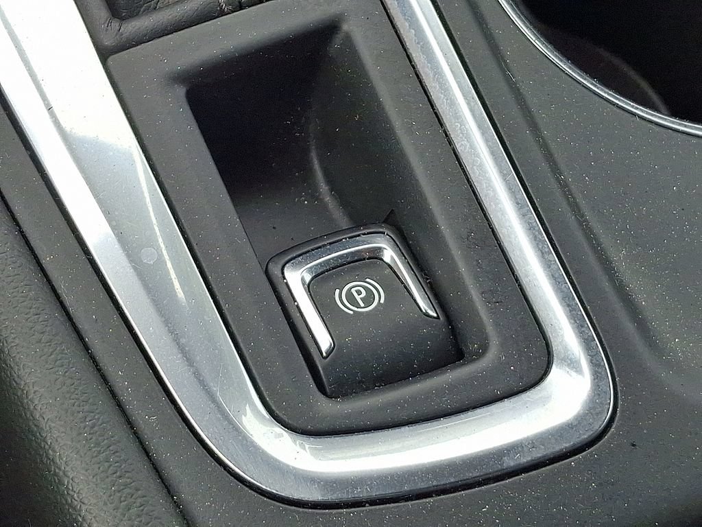 Certified 2021 Chevrolet Equinox LS w/ LS Convenience Package FWD image 26