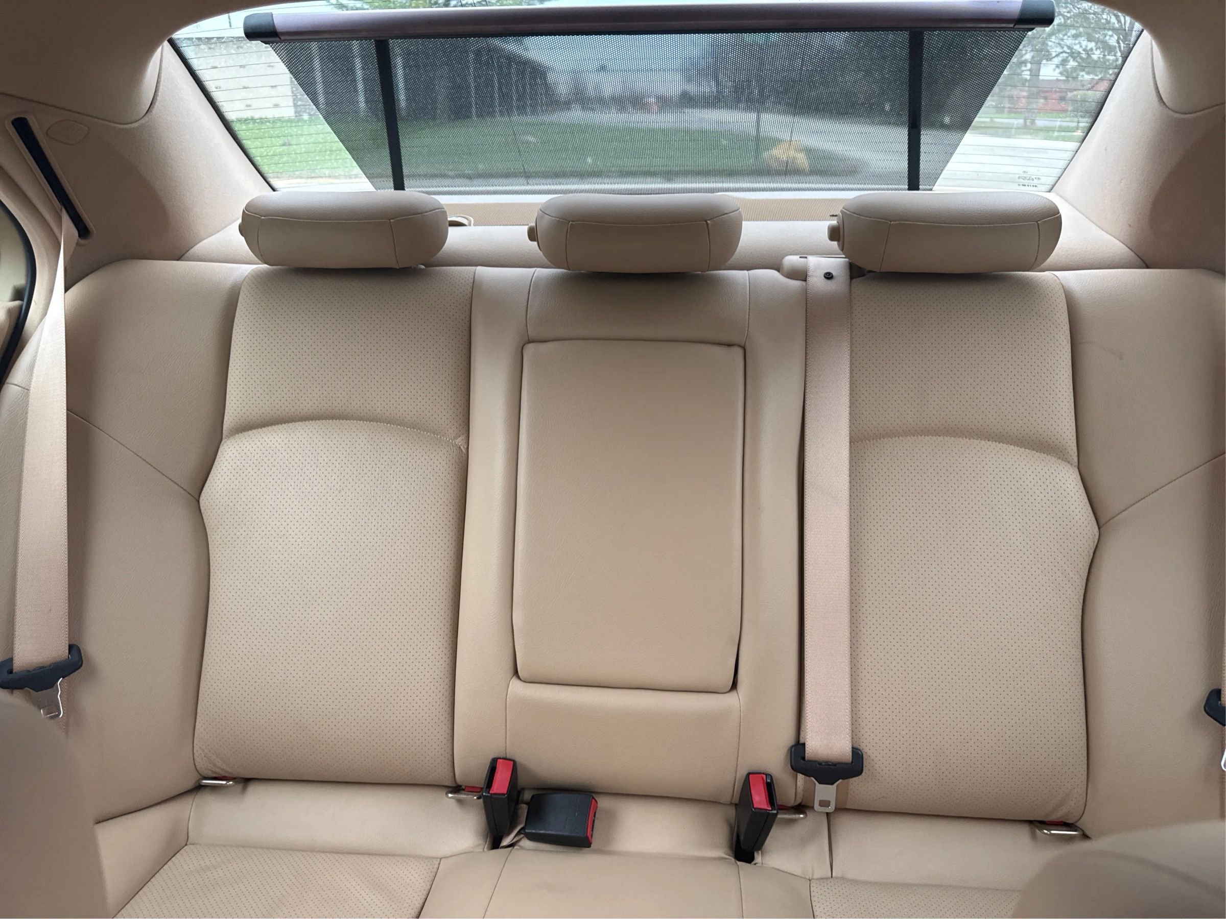 Used 2001 Mercedes-Benz C 320 Sedan image 25