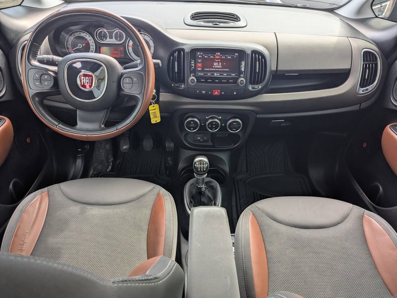 Used 2014 FIAT 500L Trekking w/ Popular Equipment Group FWD image 15