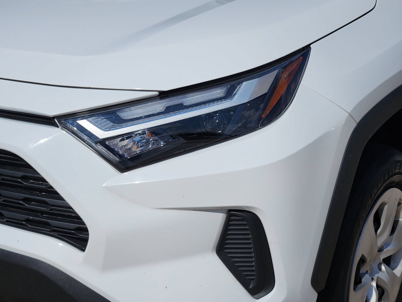 Used 2024 Toyota RAV4 LE FWD image 11