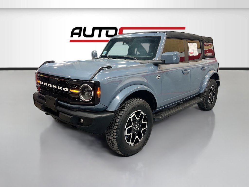Used 2023 Ford Bronco Outer Banks AWD/4WD image 3