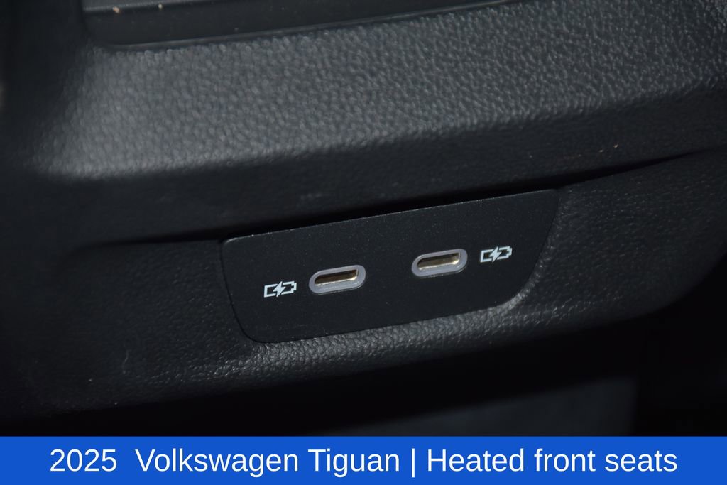Used 2025 Volkswagen Tiguan SE image 24