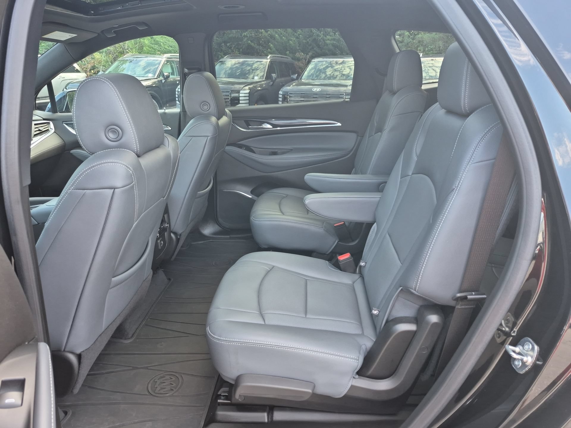 Certified 2024 Buick Enclave Essence w/ Experience Buick Package AWD/4WD image 26