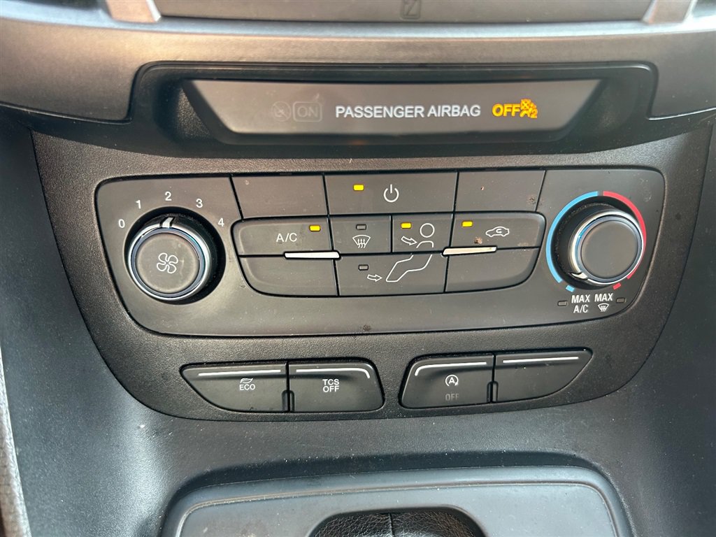 Used 2022 Ford Transit Connect XL FWD image 19