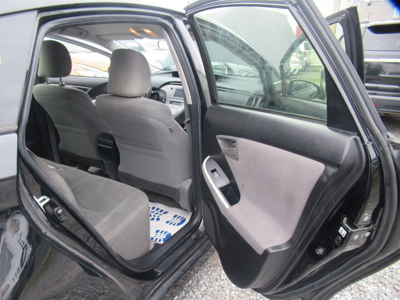 Used 2014 Toyota Prius Two image 28