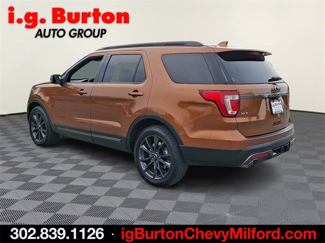 Used 2017 Ford Explorer XLT w/ Equipment Group 202A image 4