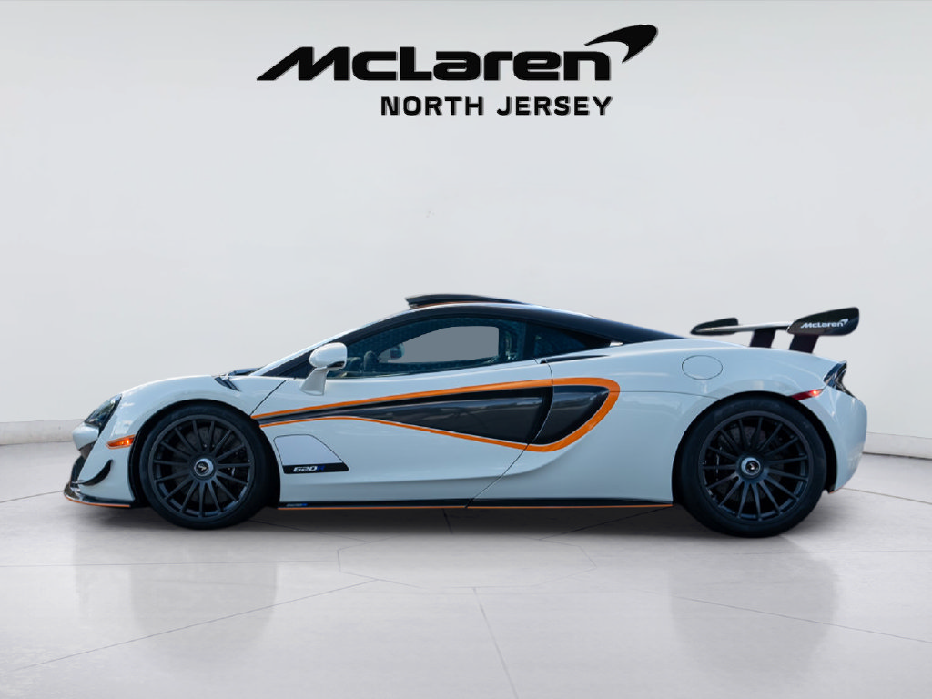 Used 2020 McLaren 620R RWD image 3