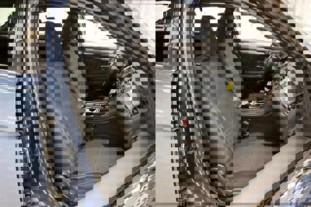 Used 2019 Ford Taurus SEL image 7