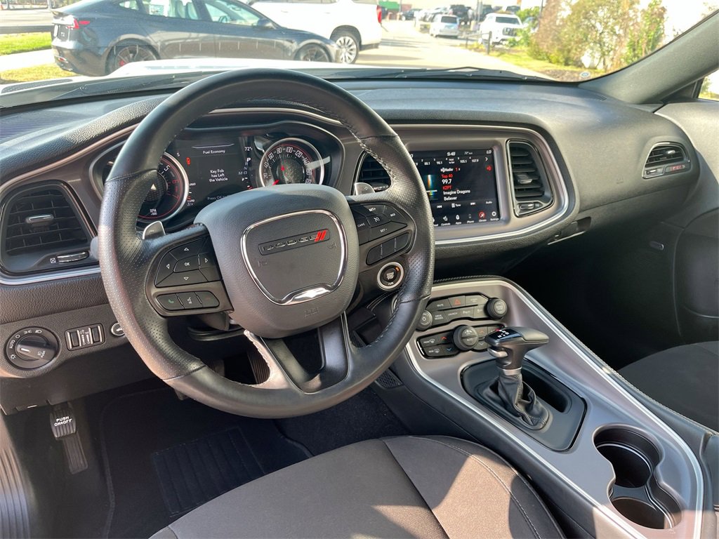 Used 2022 Dodge Challenger R/T Scat Pack w/ Scat Pack Stripe image 10