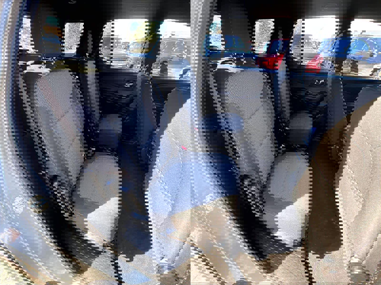 Used 2023 Chevrolet Traverse LT image 15