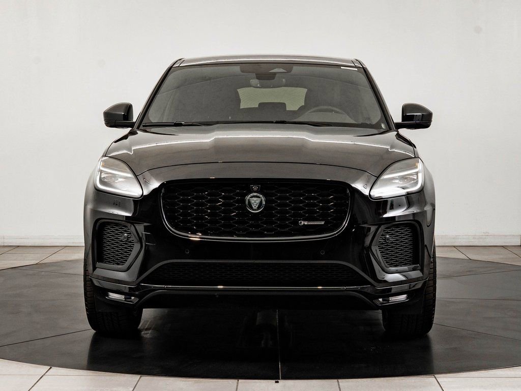 Used 2024 Jaguar E-PACE R-Dynamic SE image 2