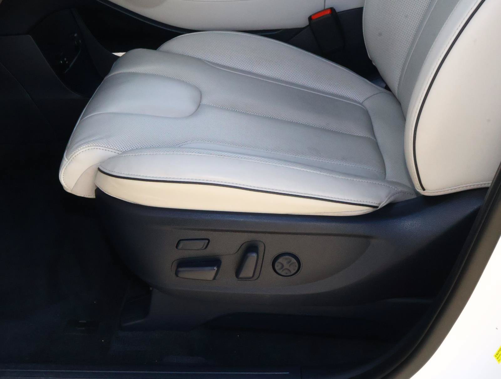 Used 2021 Hyundai Palisade Limited w/ Cargo Package FWD image 15