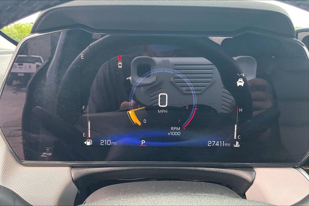 Used 2024 Chevrolet TrailBlazer LT w/ LT Cold Weather Package FWD image 13