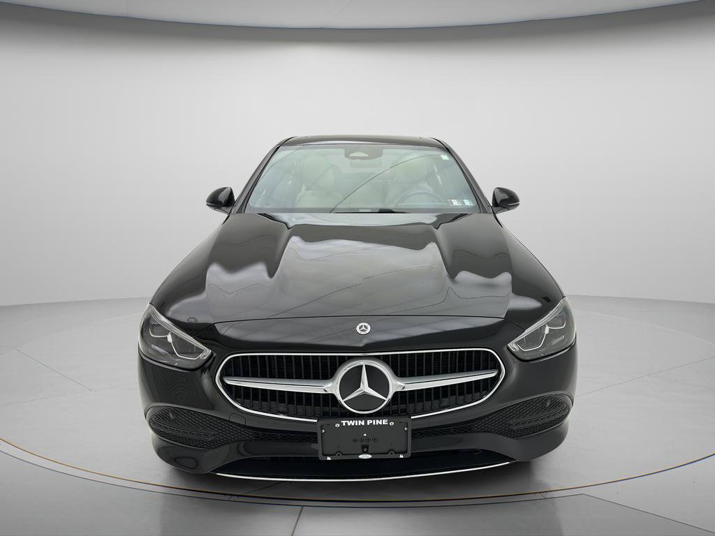 Used 2025 Mercedes-Benz C 300 4MATIC Sedan image 2