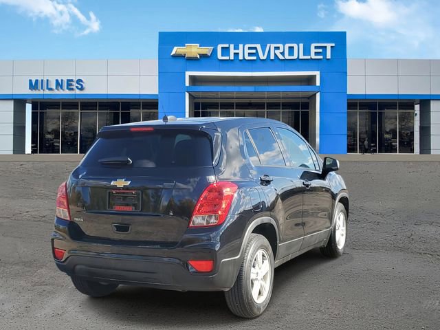 Used 2021 Chevrolet Trax LS w/ Tint and Cruise Package image 5