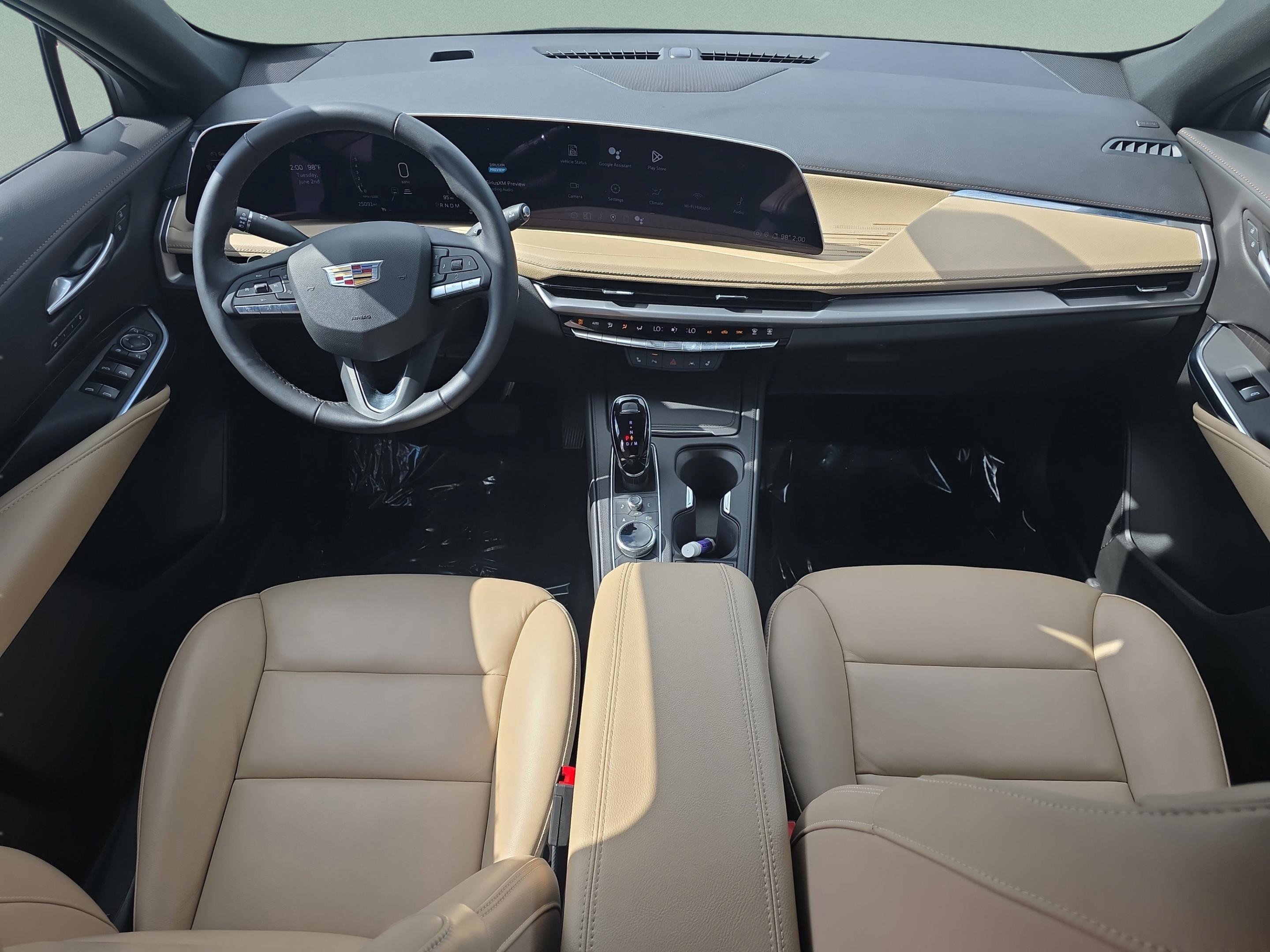 Used 2025 Cadillac XT4 Premium Luxury w/ Cold Weather Package FWD image 7