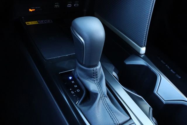 Used 2025 Toyota Camry SE image 9