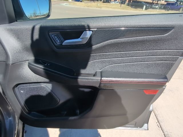 Used 2025 Ford Escape ST-Line Select image 34