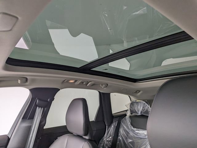 New 2024 Volvo XC60 T8 Core w/ Protection Package Premier AWD/4WD image 17