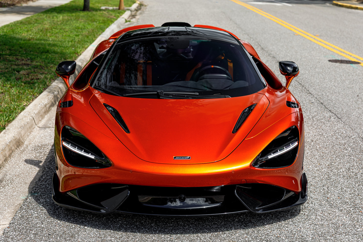 Used 2021 McLaren 765LT RWD image 23