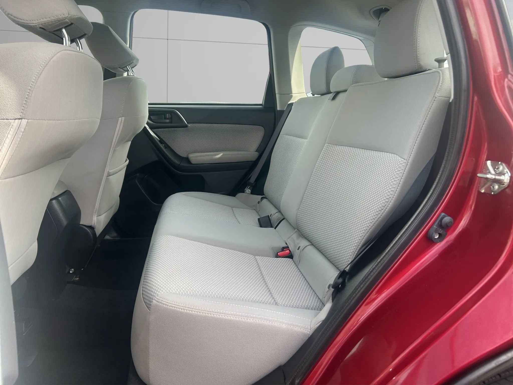 Used 2018 Subaru Forester 2.5i w/ Alloy Wheel Package image 10