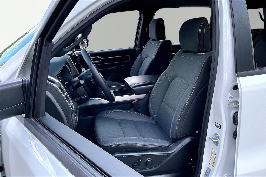 Used 2023 RAM 1500 Big Horn AWD/4WD image 18