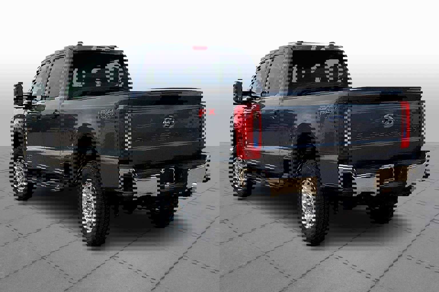 New 2026 Ford F250 XLT w/ FX4 Off-Road Package image 12