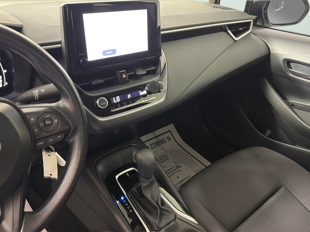 Used 2026 Toyota Corolla LE FWD image 19