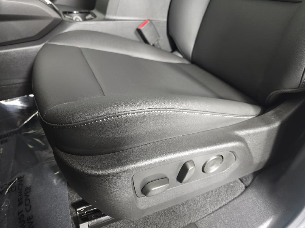 New 2026 Chevrolet Colorado LT w/ LT Convenience Package AWD/4WD image 25