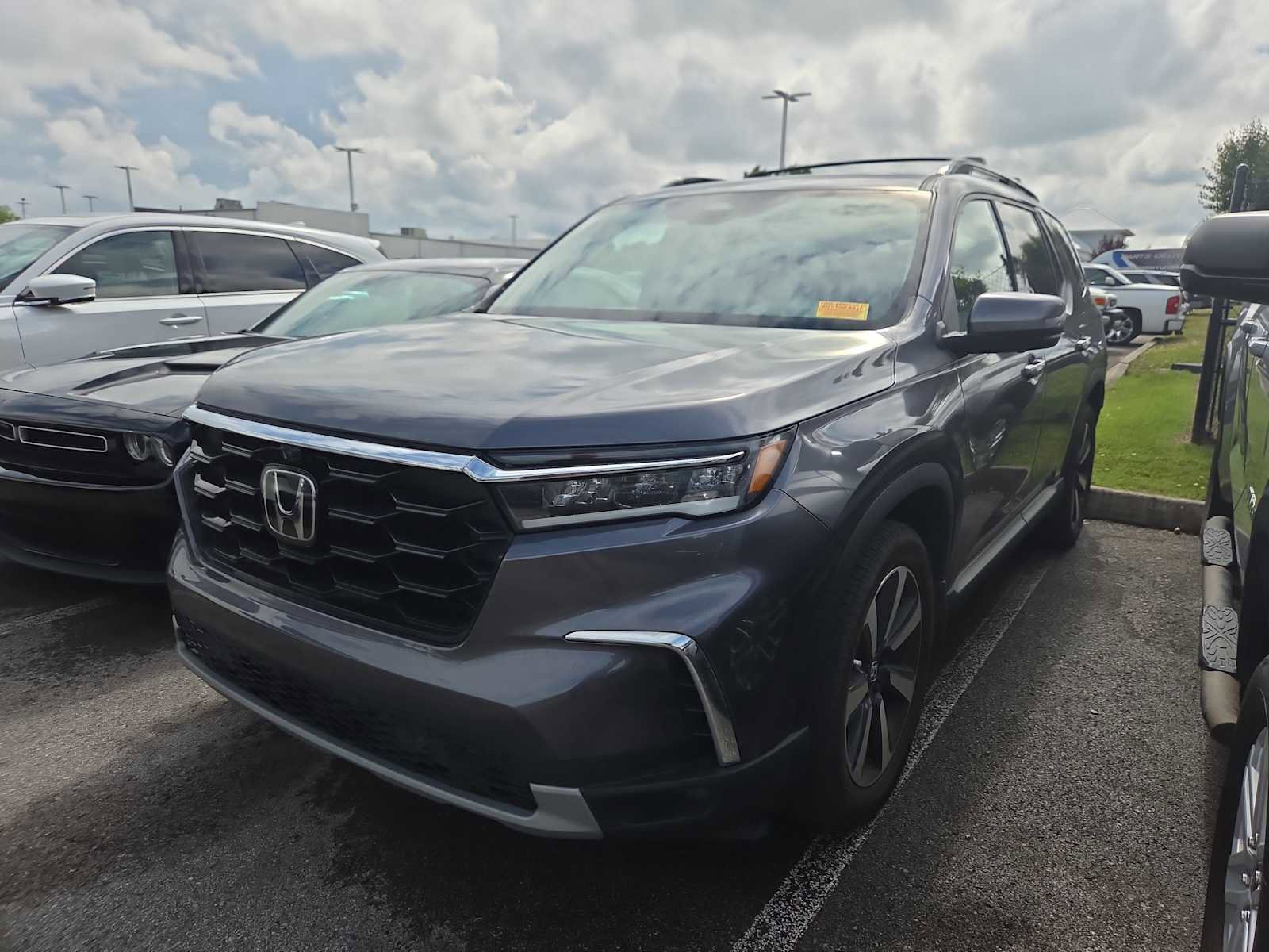 Used 2023 Honda Pilot Elite image 10