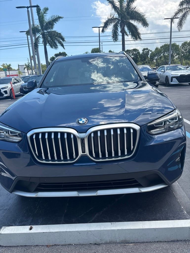 Used 2024 BMW X3 sDrive30i w/ Convenience Package RWD image 1