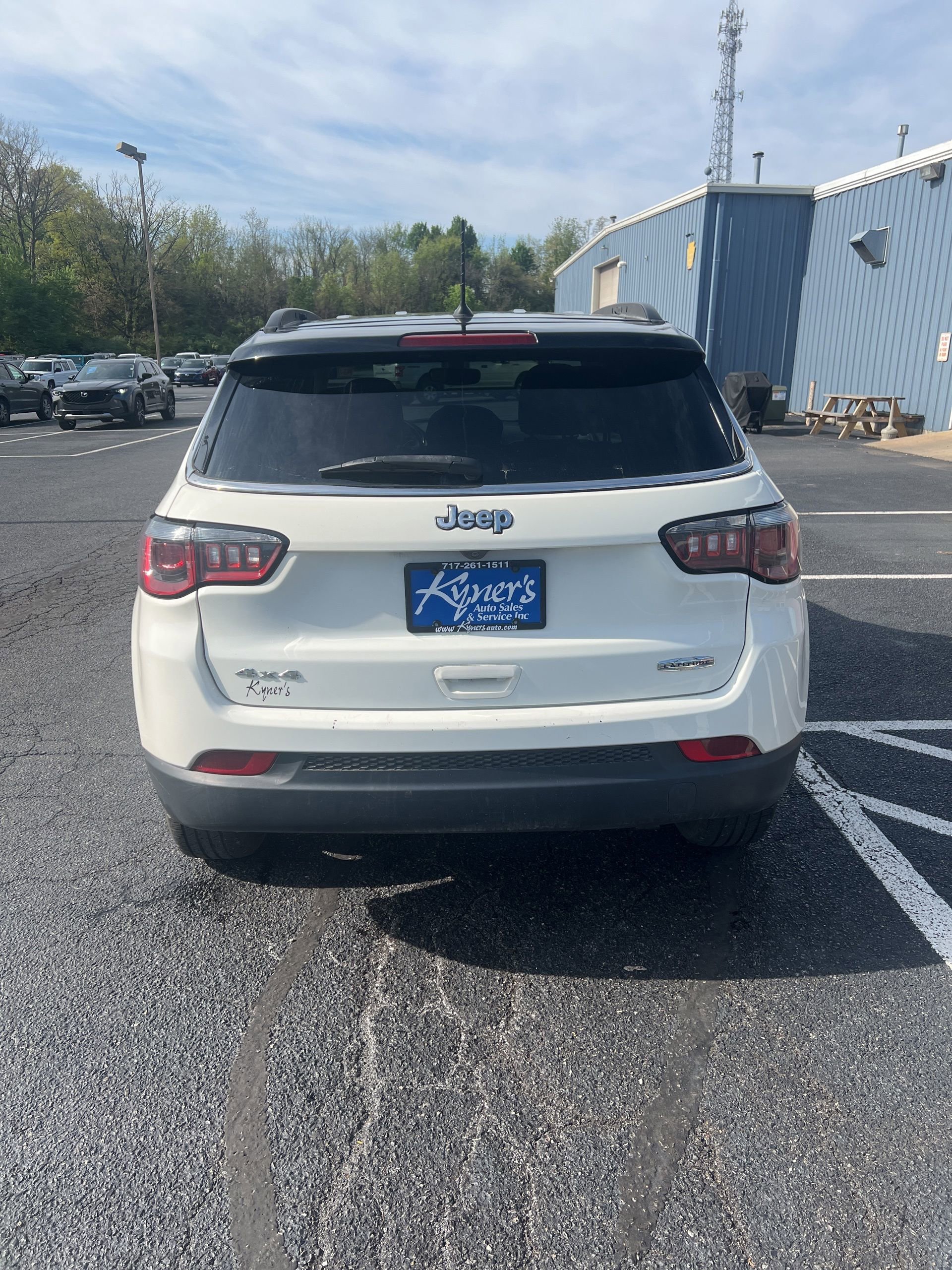 Used 2018 Jeep Compass Latitude AWD/4WD image 4