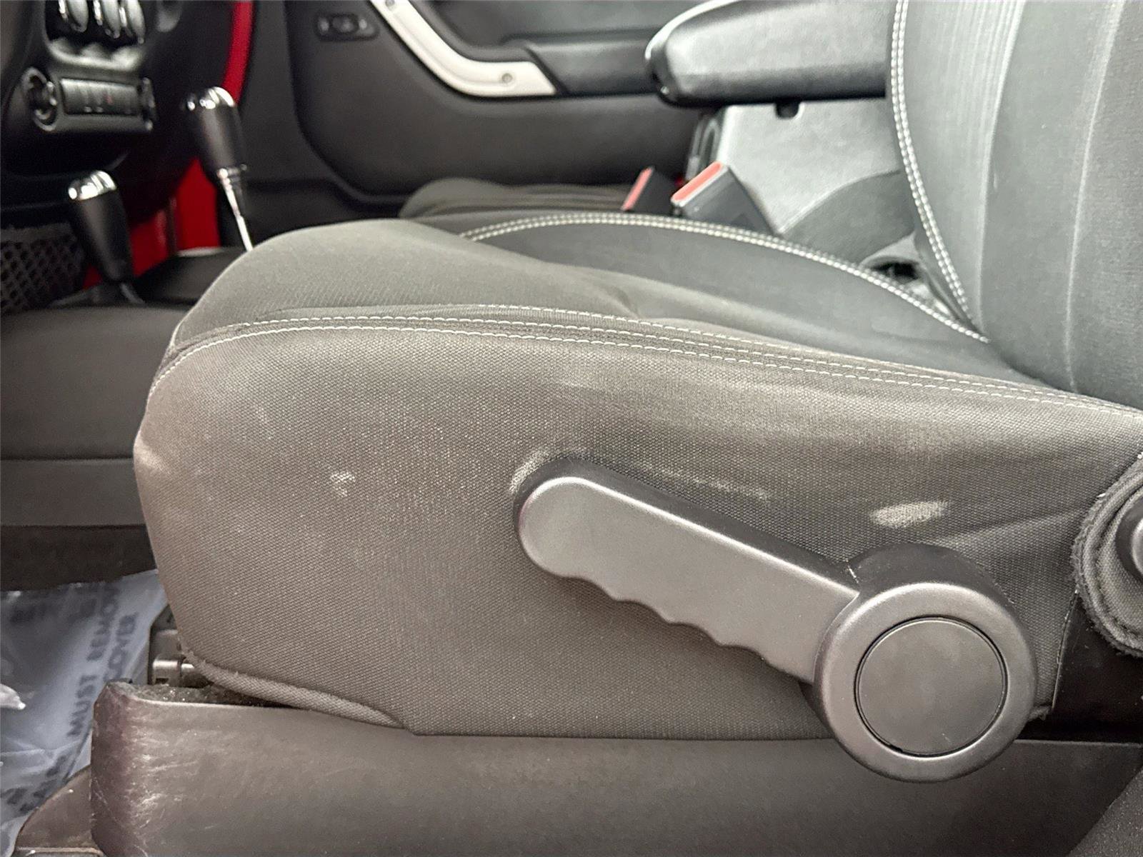 Used 2017 Jeep Wrangler Sahara w/ Connectivity Group image 24