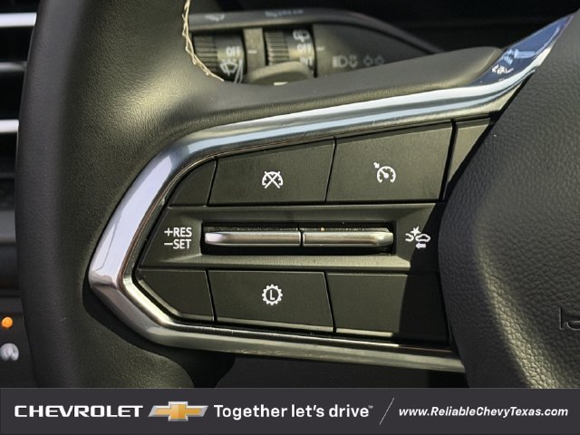 Used 2026 Chevrolet Traverse LT w/ Driver Confidence Package FWD image 14
