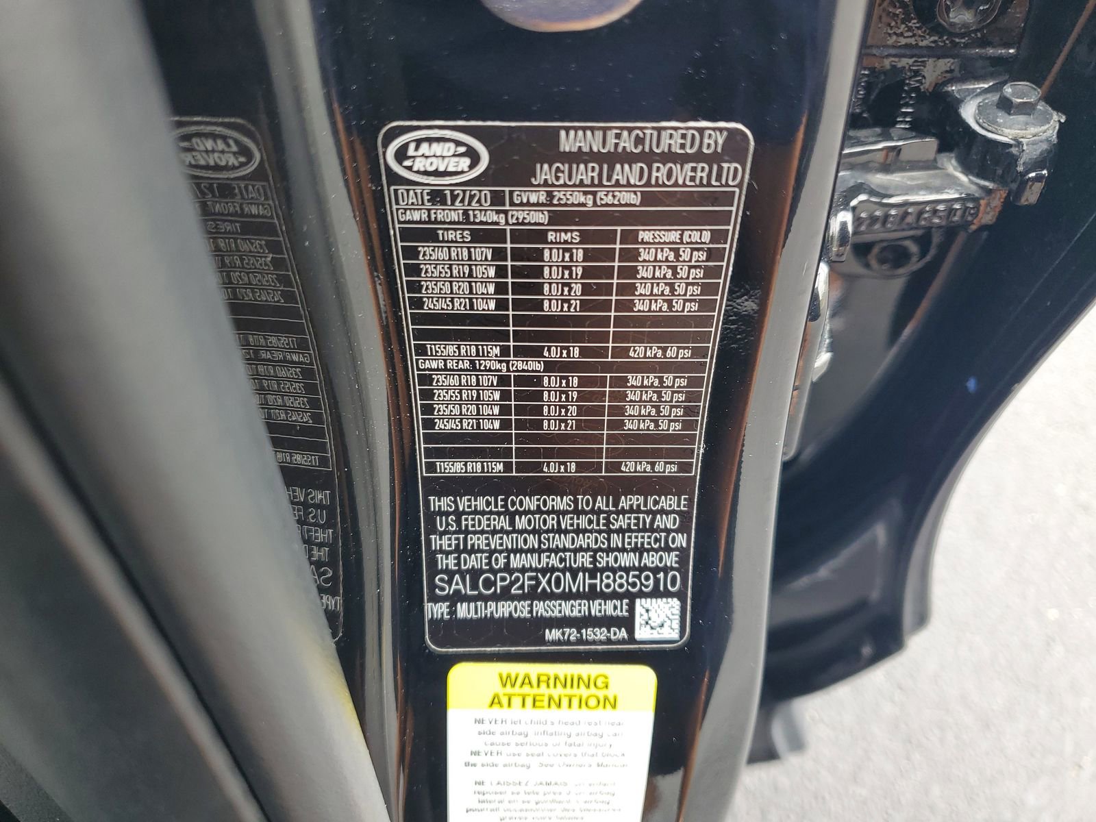 Used 2021 Land Rover Discovery Sport SE image 31