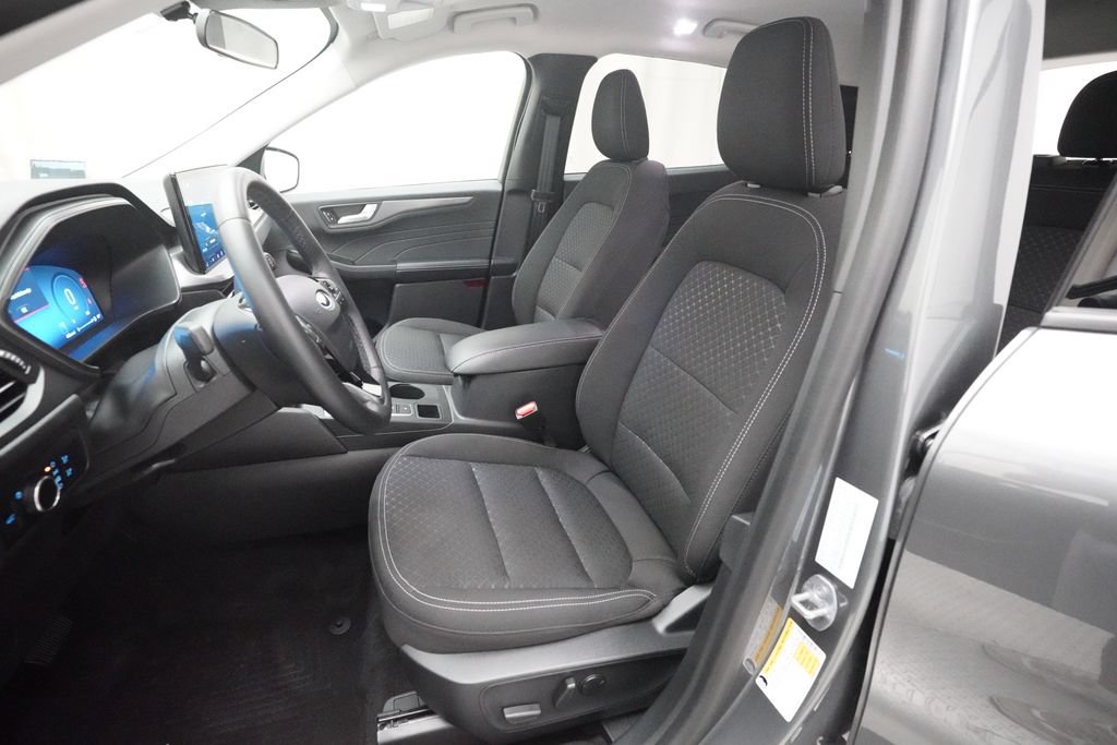 Used 2024 Ford Escape Active w/ Tech Pack #2 AWD/4WD image 7
