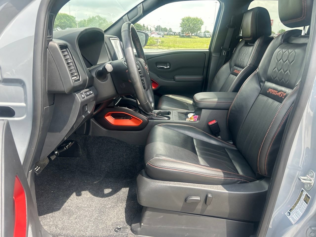 Used 2023 Nissan Frontier PRO-4X AWD/4WD image 11