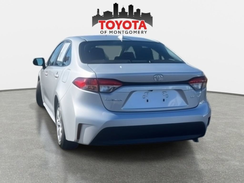 Used 2025 Toyota Corolla LE image 4