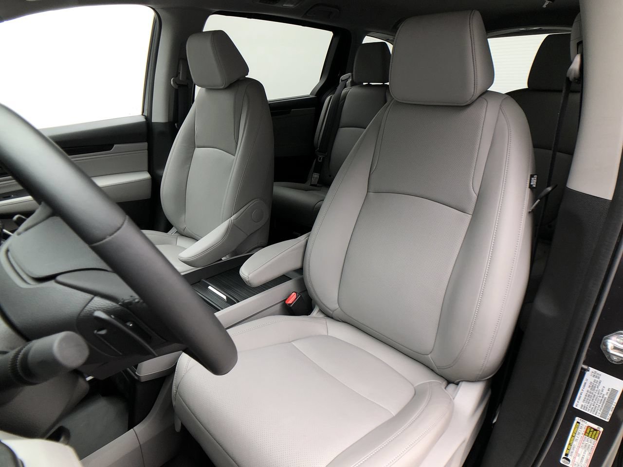 Used 2019 Honda Odyssey Elite image 6