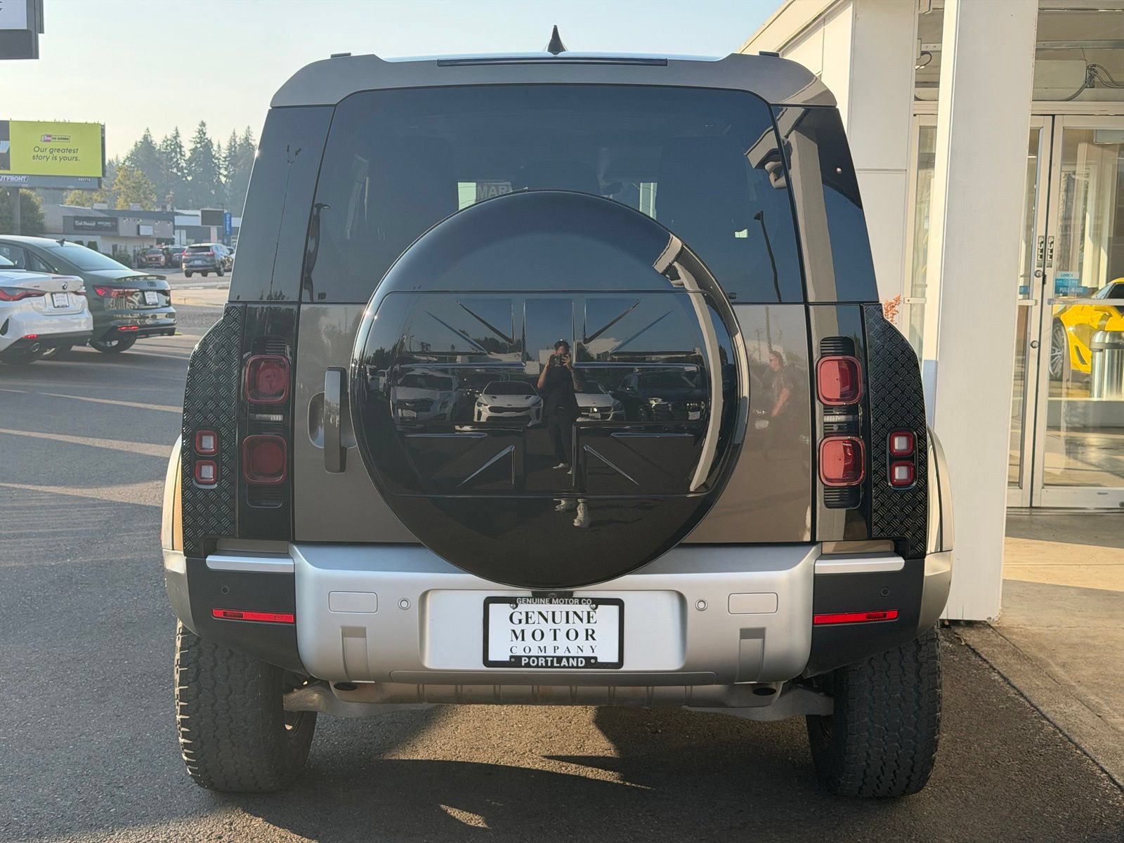 Used 2022 Land Rover Defender 90 S AWD/4WD image 4